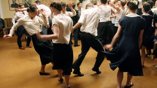 Plan filmu Michała Kwiecińskiego "Jutro idziemy do kina". 2007 r. Fot. PAP/R. Pietruszka 