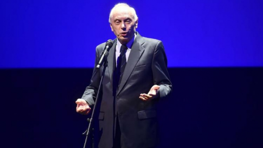 Dyrektor Festiwalu Leszek Kopeć podczas ceremonii otwarcia 43. Festiwalu Polskich Filmów Fabularnych w Teatrze Muzycznym w Gdyni. Fot. PAP/M. Gadomski