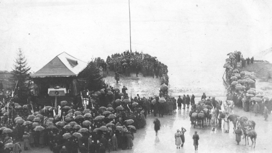 Wkroczenie wojsk polskich do Pucka – „zaślubiny Polski z morzem”. 10.02.1920. Fot. NAC