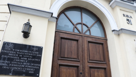 Warszawa, 14.05.2019. Nieczynny dziecięcy szpital zakaźny d. Szpital Dziecięcy Bersohnów i Baumanów, 14 bm. przy ul. Śliskiej 51/Siennej 60 w Warszawie przed jego remontem. W tym miejscu ma znaleźć się siedziba dyrekcji Muzeum Getta Warszawskiego. Fot. PAP/T. Gzell