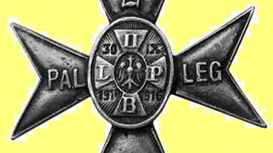 Odznaka pamiątkowa 2. Pułku Artylerii Lekkiej Legionów. Źródło: Wikimedia Commons