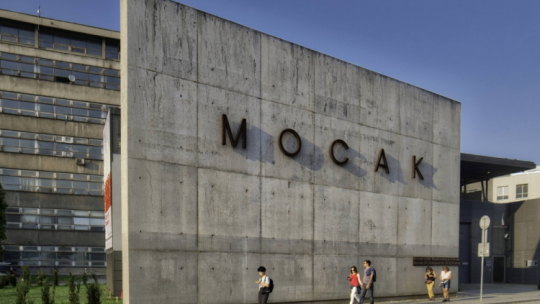 Kraków, 29.08.2018. Postindustrialne muzeum sztuki współczesnej MOCAK działające na terenie dawnej Fabryki Schindlera. Fot. PAP/J. Ochoński