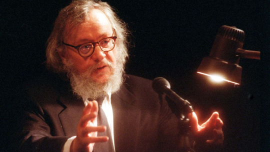 Jerzy Grotowski. Fot. PAP/A. Hawałej