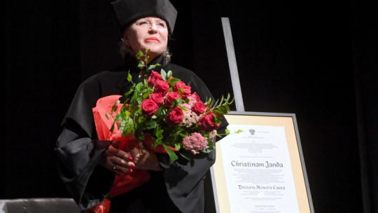 Kraków, 30.09.2019. Aktorka Krystyna Janda podczas Inauguracji roku akademickiego w Akademii Sztuk Teatralnych w Krakowie, 30 bm. Fot. PAP/J. Bednarczyk