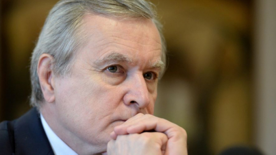 Gdańsk, 01.09.2019. Wicepremier, minister kultury i dziedzictwa narodowego Piotr Gliński podczas symbolicznego wmurowania kamienia węgielnego pod budowę Muzeum Westerplatte i Wojny 1939 w historycznym budynku Elektrowni na Westerplatte, 1 bm. w Gdańsku w 80. rocznicę wybuchu II wojny światowej. Fot. PAP/J. Dzban