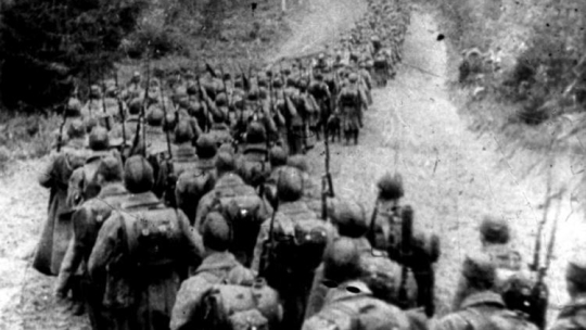 Oddziały sowieckie wkraczające do Polski 17 września 1939 r. Źródło: wikimedia commons