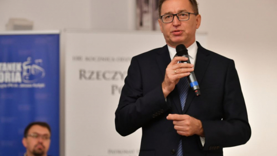 Prezes IPN Jarosław Szarek podczas otwarcia międzynarodowej konferencji „Nie tylko Gestapo i NKWD… Niemieckie i sowieckie instytucje i ich rola w represjach wobec obywateli polskich w latach II wojny światowej”. Fot. PAP/J. Szarek