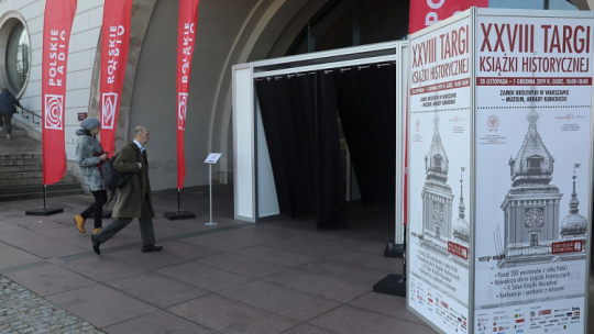 28. Targi Książki Historycznej w Warszawie. Fot. PAP/T. Gzell
