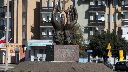 Pomnik w hołdzie Ofiarom Obławy Augustowskiej. Fot. PAP/A. Reszko