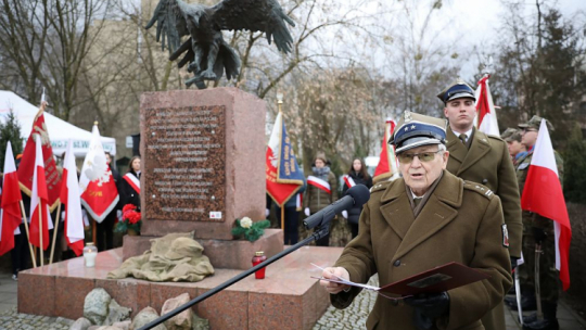 Prezes Zarządu Obwodu Warszawa Zrzeszenia „Wolność i Niezawisłość” Waldemar Kruszyński (3P) podczas obchodów Narodowego Dnia Pamięci Żołnierzy Wyklętych. Warszawa, 23.02.2020. Fot. PAP/L. Szymański