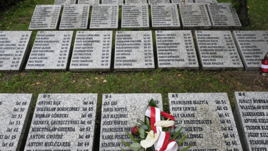Katowice, 14.09.2018. Grób Policjanta Polskiego. PAP/A. Grygiel