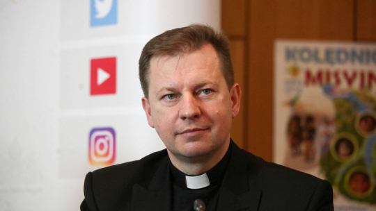 Rzecznik Konferencji Episkopatu Polski ks. Paweł Rytel-Andrianik. Fot. PAP/M. Marek