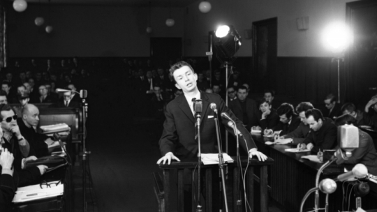Warszawa, 02.1970. Proces tzw. taterników przed Sądem Wojewódzkim. Na zdj. oskarżony Jakub Karpiński. Dokładny dzień nieustalony. Fot. PAP/S. Czarnogórski