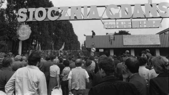 Strajki 1980 r. - Stocznia Gdańska. Fot. PAP/CAF/J. Uklejewski