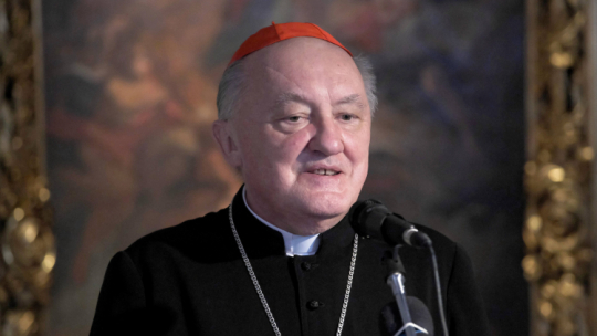 Warszawa, 21.12.2020. Przemawia metropolita warszawski kardynał Kazimierz Nycz w Muzeum Archidiecezji Warszawskiej, 21. bm. na wernisażu wystawy dzieł Michaela Willmana pt. "Willman. Opus minor". Fot. M. Marek