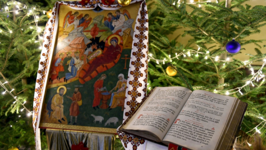 Przemyśl, 06.01.2020. Ikona Narodzenia Pańskiego podczas wieczornego nabożeństwa zwanego Wełyke Poweczeria w greckokatolickim soborze archikatedralnym pod wezwaniem św. Jana Chrzciciela w Przemyślu, 6 bm. Zgodnie z kalendarzem juliańskim wierni obrządków wschodnich obchodzą Wigilię świąt Bożego Narodzenia. Fot. PAP/D. Delmanowicz