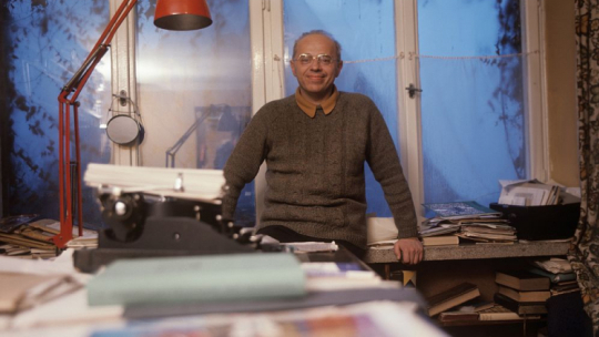 Stanisław Lem. 1973 r. Fot. PAP/I. Jarosińska