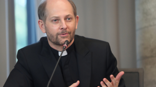 Rzecznik KEP ks. Leszek Gęsiak. Fot. PAP/R. Zawistowski