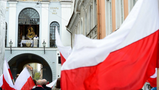 Msza święta pod przewodnictwem ks. Wojciecha Górlickiego w kaplicy Ostrobramskiej w Wilnie. 02.05.2021. Fot. PAP/V. Doveiko