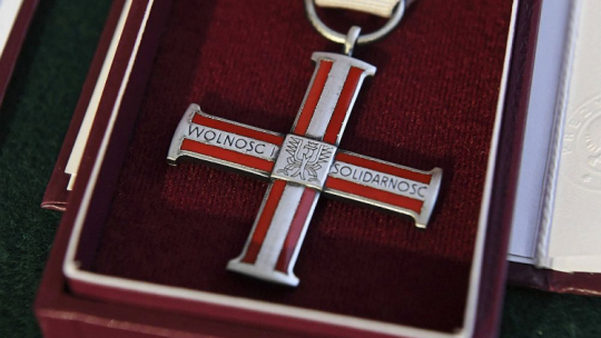 Krzyż Wolności i Solidarności. Fot. PAP/A. Warżawa