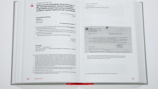 Publikacja "Rozkazy dowództwa Powstania Warszawskiego". Źródło: Muzeum Powstania Warszawskiego