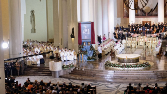 Msza beatyfikacyjna ks. Jana Franciszka Machy w katowickiej katedrze Chrystusa Króla. Fot. PAP/A. Grygiel