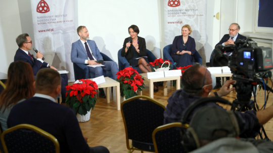 Konferencja prasowa poświęcona konkursom "Zabytek zadbany" i "Samorząd dla dziedzictwa", organizowanej przez Narodowy Instytut Dziedzictwa w Centrum Prasowym Foksal w Warszawie. Fot. PAP/R. Guz
