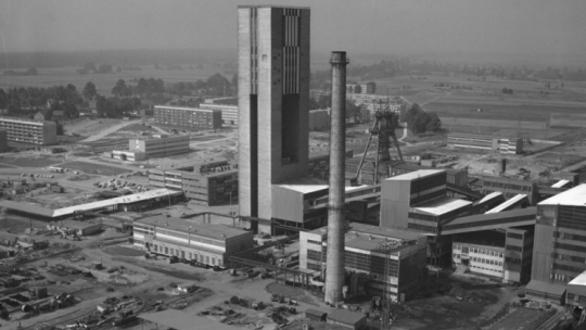 Bieruń 09.1977. Kopalnia Węgla Kamiennego (KWK) Piast (Bieruń Nowy). Fot. PAP/L. Zielaskowski