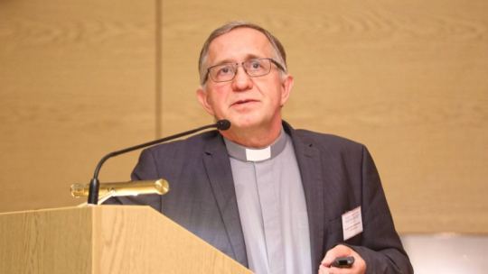 Ks. prof. dr hab. Józef Naumowicz. Fot. PAP/R. Guz