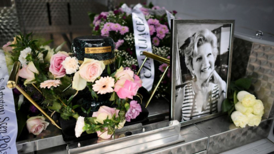 Uroczystości pogrzebowe aktorki Antoniny Girycz-Dzienisiewicz na Cmentarzu na Powązkach w Warszawie. Fot. PAP/M. Obara