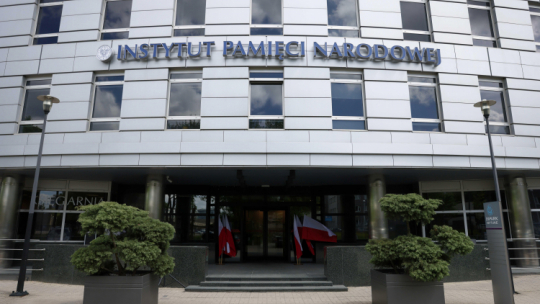 Siedziba IPN w Warszawie. Fot. PAP/L. Szymański