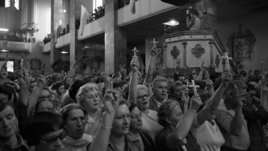 Warszawa 29.05.1983. Msza święta za Ojczyznę w kościele pw. św. Stanisława Kostki na warszawskim Żoliborzu. Fot. PAP/G. Rogiński