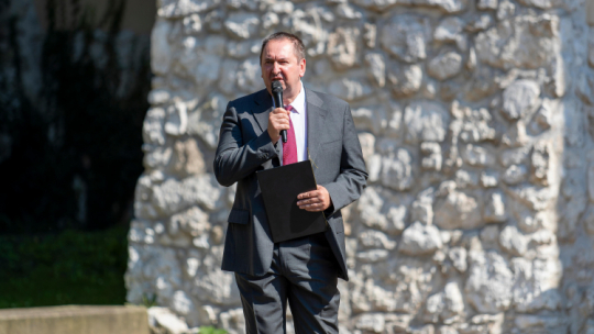 Dyrektor Muzeum Archeologicznego Jacek Górski. Fot. PAP/Art Service 2