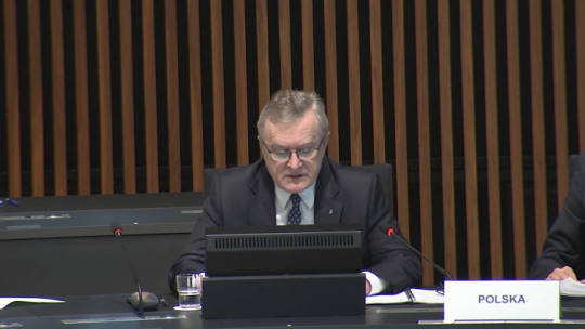 Minister kultury Piotr Gliński na posiedzeniu Rady UE ds. Edukacji, Młodzieży, Kultury i Sportu (EYCS) w Luksemburgu. Źródło: www.twitter.com/kultura_gov_pl
