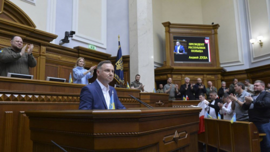 Ukraina, 22.05.2022 r. Prezydent Andrzej Duda podczas wystąpienia w Radzie Najwyższej Ukrainy. Fot. PAP/EPA/A. Nesterenko