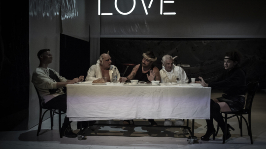 Fragment sztuki „Balladyna” w wykonaniu aktorów Opolskiego Teatru Lalki i Aktora. Źródło: www.instytut-teatralny.pl