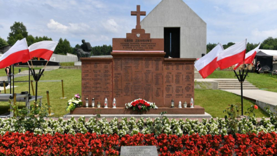 Mauzoleum Martyrologii Wsi Polskich. Fot. PAP/W. Jargiło