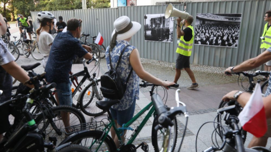Rowerowy Peleton Pamięci Ofiar Sowieckich Represji organizowany przez Muzeum Pamięci Sybiru. Białystok, 27.08.2022. Fot. PAP/A. Reszko