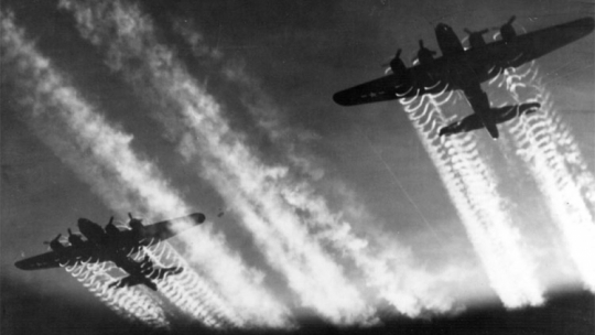 Bombowce B-17. Źródło: Wikimedia Commons