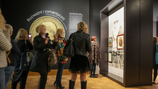 Wystawa czasowa "Rozważni i romantyczni. 100 lat Gabinetu Monet i Medali Muzeum Narodowego w Warszawie" w Gmachu Głównym MNW. Fot. PAP/A. Zawada