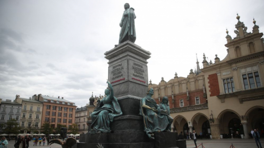 Kraków, 24.10.2022. Drugi pomnik Adama Mickiewicza. Fot. PAP/Ł. Gągulski