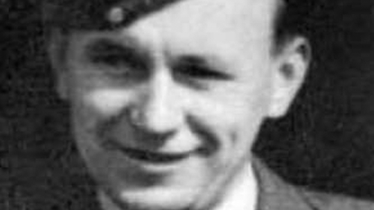 Sierż. pil. Stanisław Kłosowski (1913-1971) pilotował podczas operacji „Wrench” i bezpiecznie wodował uszkodzonym samolotem u wybrzeży Norfolk, źródło:  Muzeum Lotnictwa w Krakowie