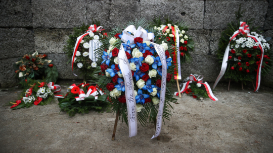 Ściana Śmierci na terenie niemieckiego nazistowskiego obozu koncentracyjnego i zagłady Auschwitz-Birkenau w Oświęcimiu. Fot. PAP/ Ł. Gągulski