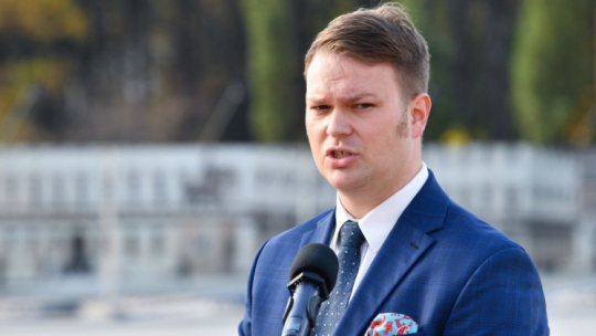 Warszawa, 2022 r. Prezes zarządu spółki Pałac Saski Jan Edmund Kowalski. Fot. PAP/R. Pietruszka