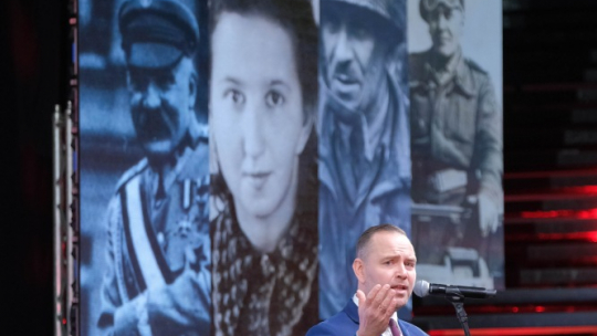 Prezes Instytutu Pamięci Narodowej Karol Nawrocki przemawia na Kongresie Pamięci Narodowej. Warszawa, 13.04.2023. Fot. PAP/M. Marek