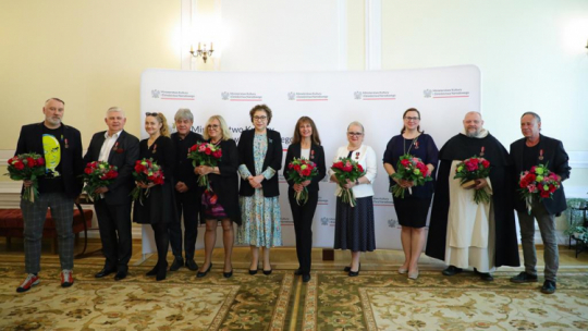 Medale „Zasłużony Kulturze Gloria Artis” dla ludzi kultury. Źródło: MKiDN/Fot. Danuta Matloch