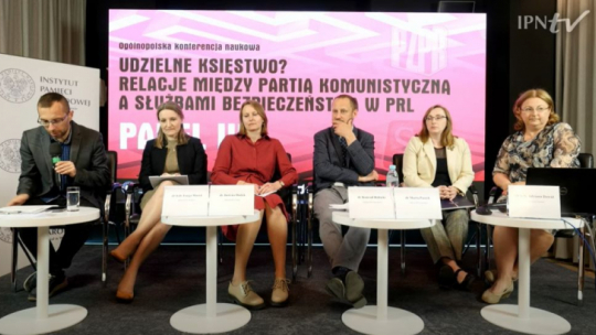 Konferencja IPN „Udzielne księstwo? Relacje między partią komunistyczną a służbami bezpieczeństwa PRL”. Źródło: kanał IPNtv na portalu YouTube