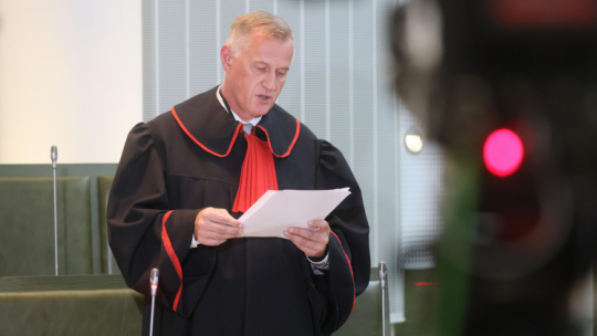 Warszawa, 19.09.2023. Prokurator Andrzej Pozorski na posiedzeniu Izby Odpowiedzialności Zawodowej w Sądzie Najwyższym w Warszawie, 19 bm. Przedmiotem obrad było rozstrzygnięcie zagadnień prawnych, mających fundamentalne znaczenie dla możliwości pociągnięcia do odpowiedzialności karnej sędziów wydających w okresie stanu wojennego niesprawiedliwe wyroki, skazujące działaczy opozycji demokratycznej. Fot. PAP/L. Szymański