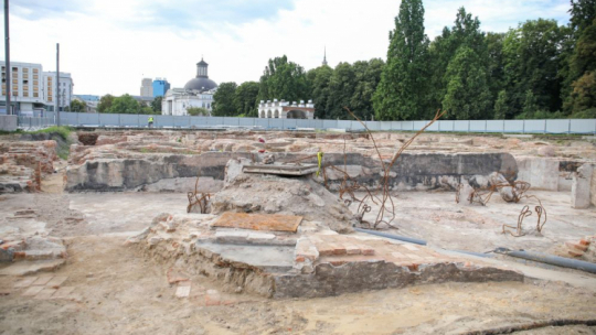 Prace archeologiczne na terenie piwnic Pałacu Saskiego na pl. marszałka Józefa Piłsudskiego. Warszawa, 04.08.2023. Fot. PAP/A. Zawada