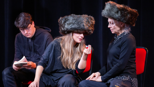 Źródło: www.teatrosterwy.pl